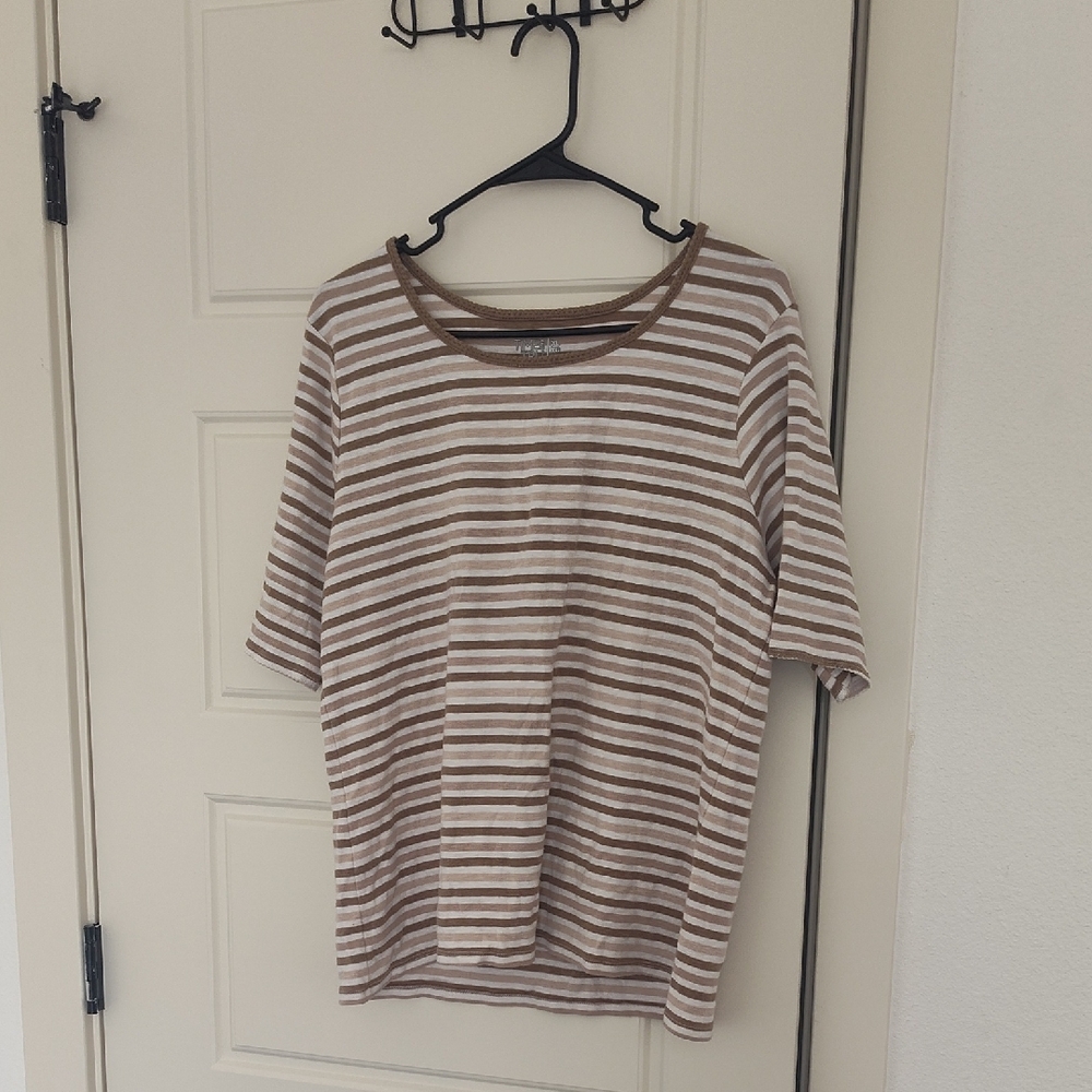 Time and Tru Tan & White Striped Short Sleeve Crewneck Tee